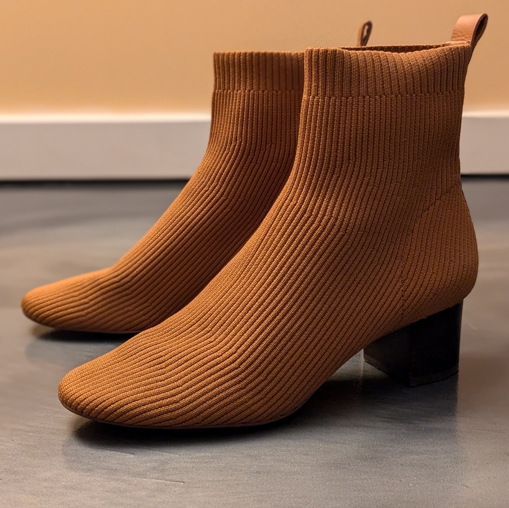 Everlane Glove Boots - Rib Knit Camel/Toffee
